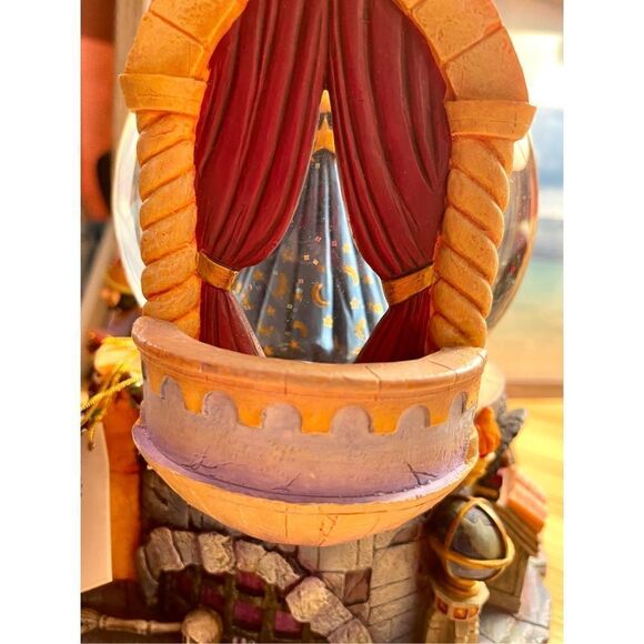 Disney Villains Evil Queen Magic Mirror Snow White Globe With Sound & Li… - Picture 8 of 16